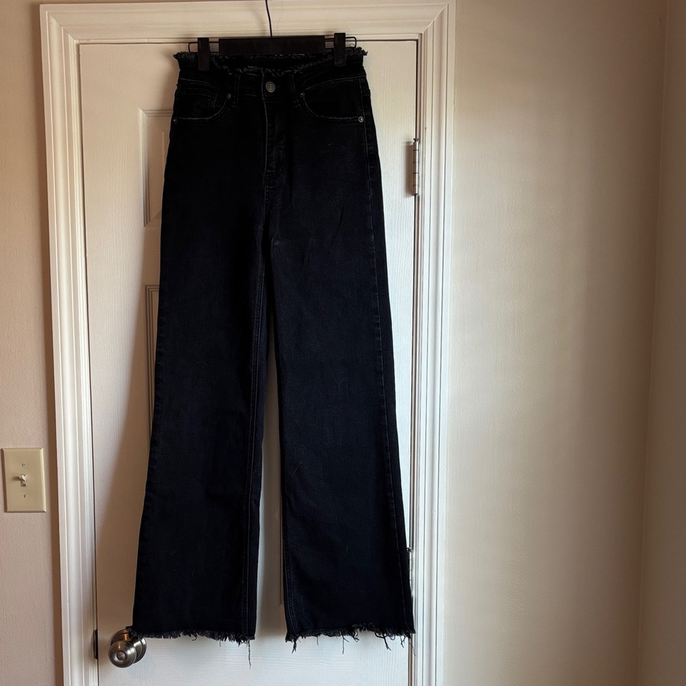 Women's Black Wide-Leg Jeans